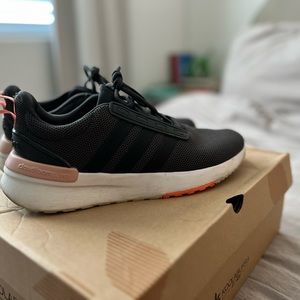 Adidas RACER TR21 running shoes. Size 9